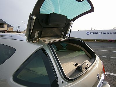 認定中古車情報を更新しました。
