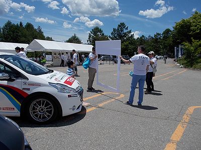 Peugeot Lion Meeting 2015に行ってきました　（前編）