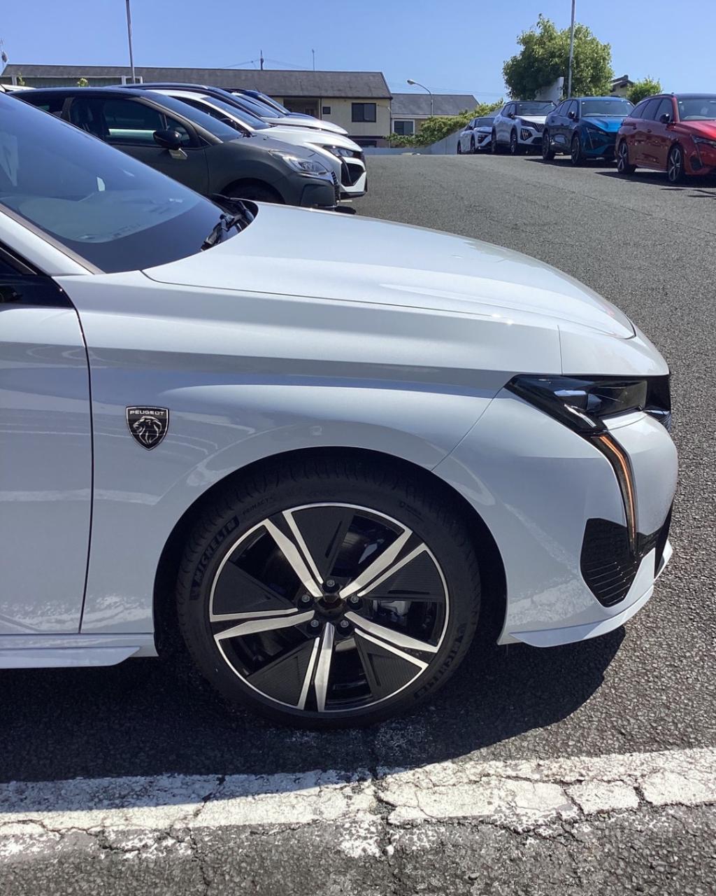Peugeot 308 GT Hybrid発売！