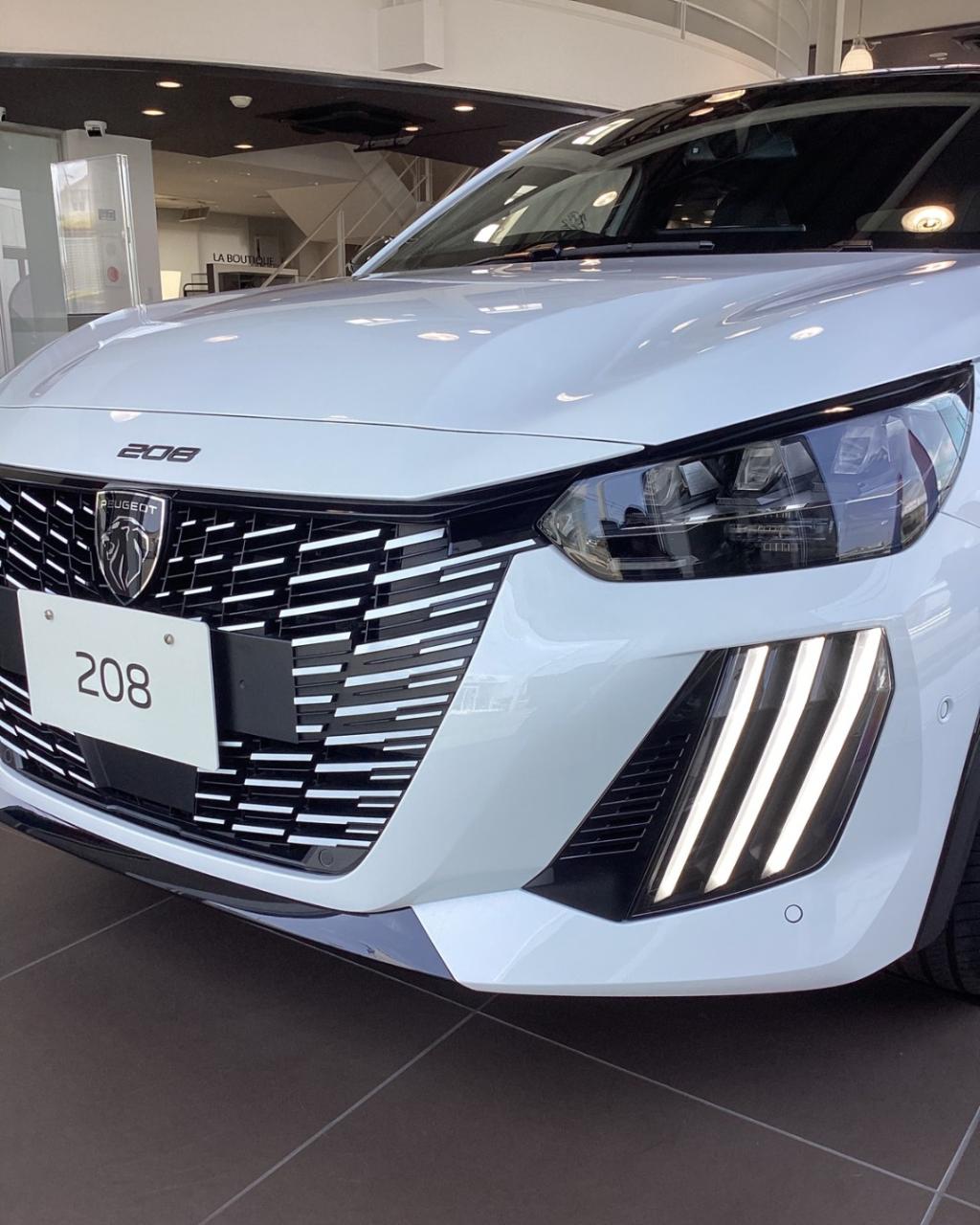 展示車を入れ替えました