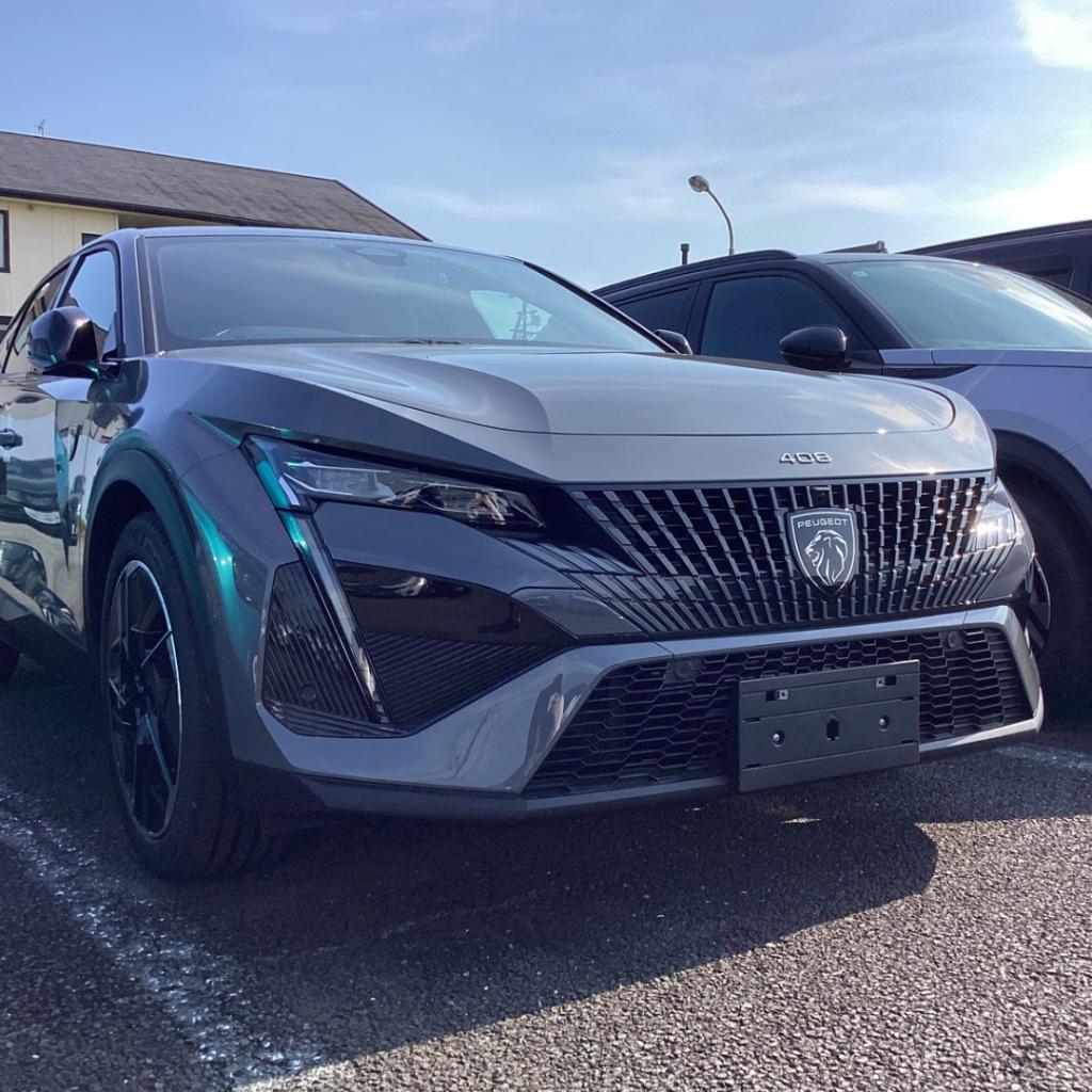 「プジョー408 GT HYBRID セレニウムエディション」のご紹介