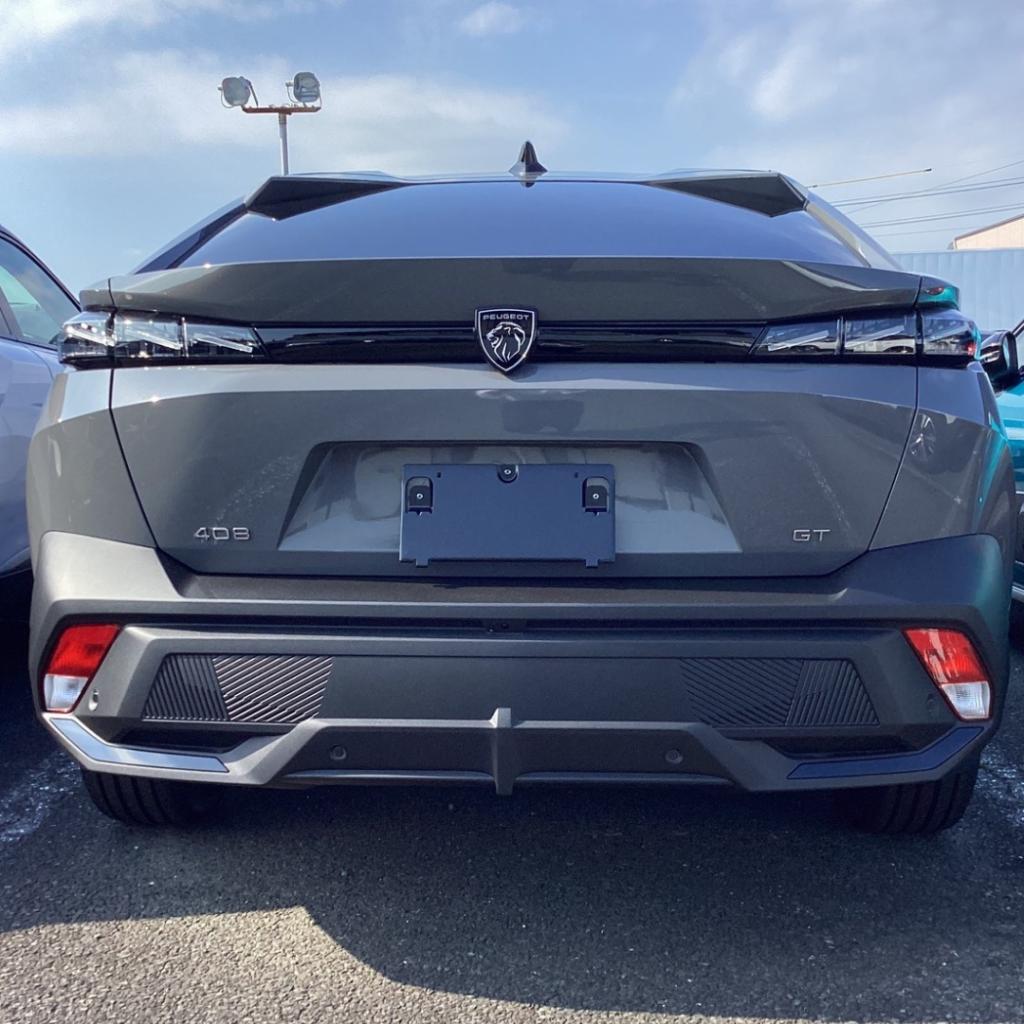 「プジョー408 GT HYBRID セレニウムエディション」のご紹介