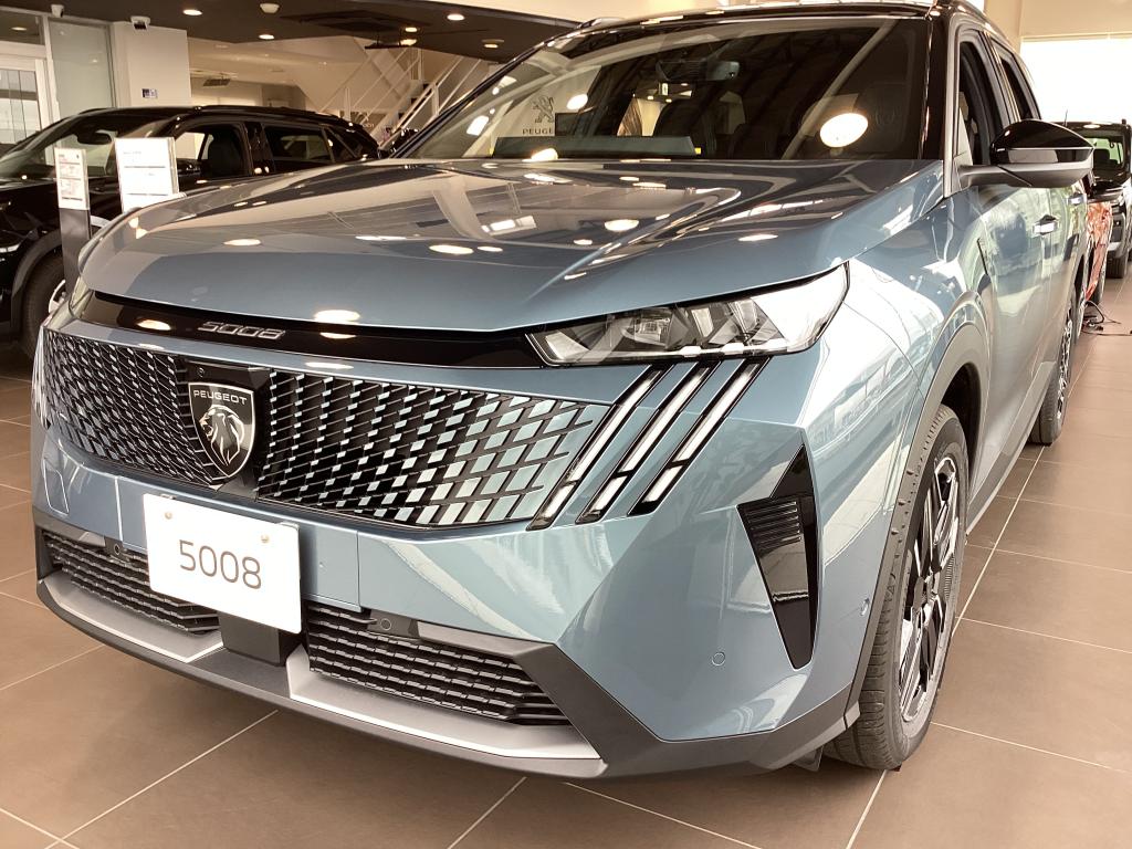 New 5008HYBRIDデビューフェア