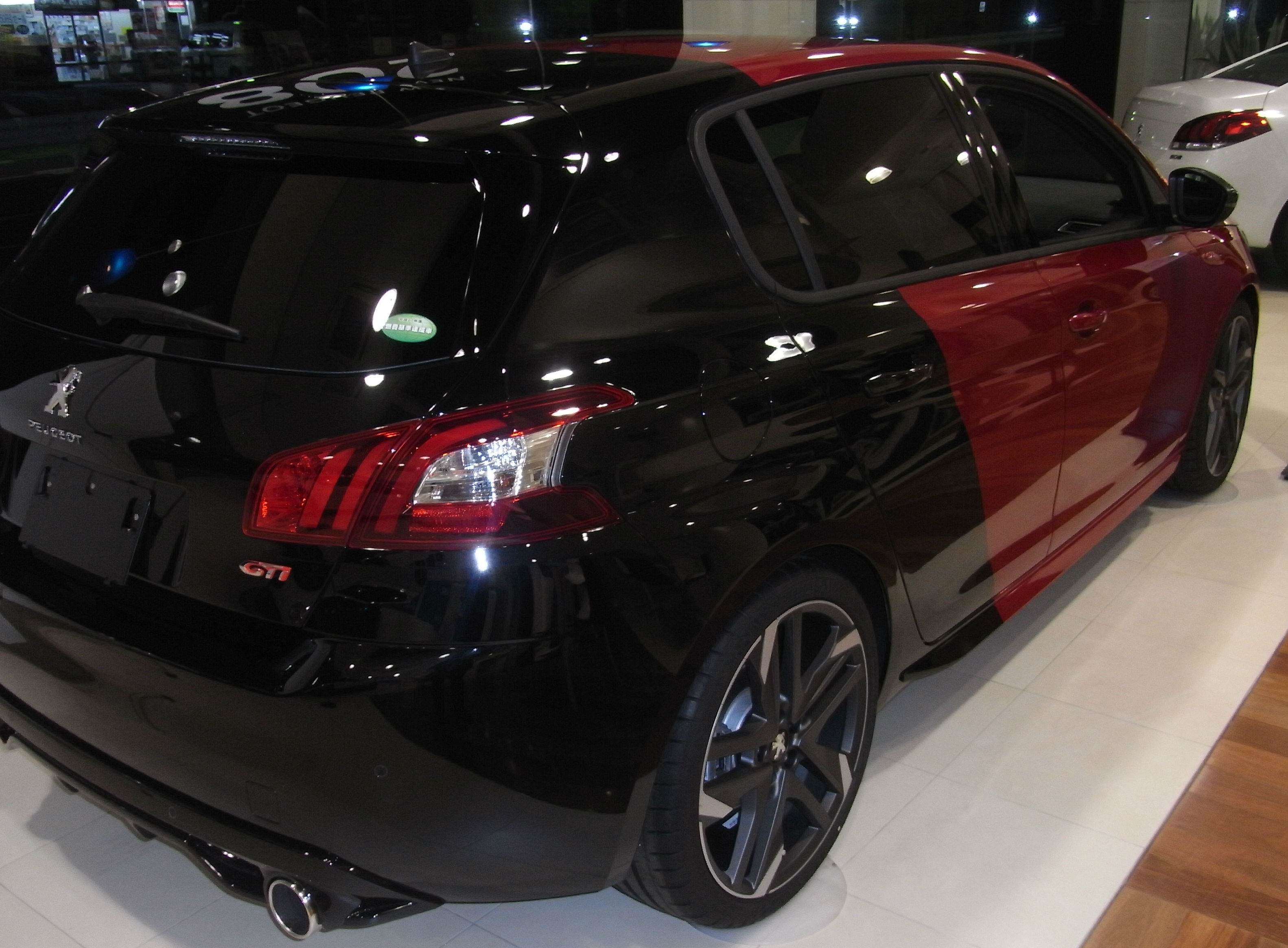 308GTi クープフランシュ　展示中！